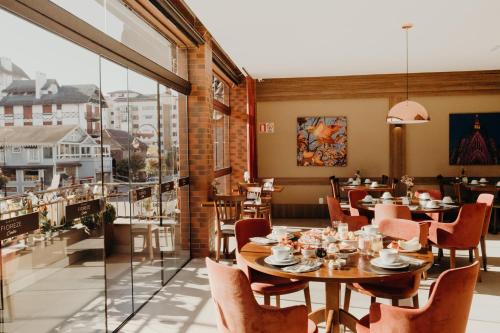 Food and beverages, Hotel Fioreze Centro in Gramado