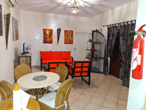 Bar/ Salón, keur GAANSOTI in La Somone