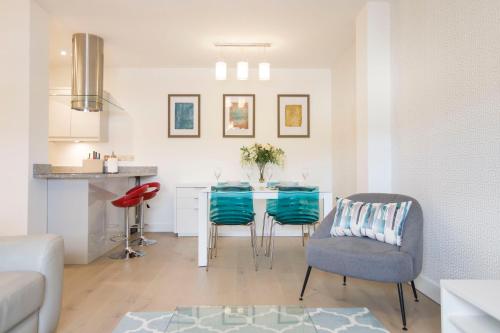 Urban Living's ~ King Edward Luxury Apartments in the heart of Windsor