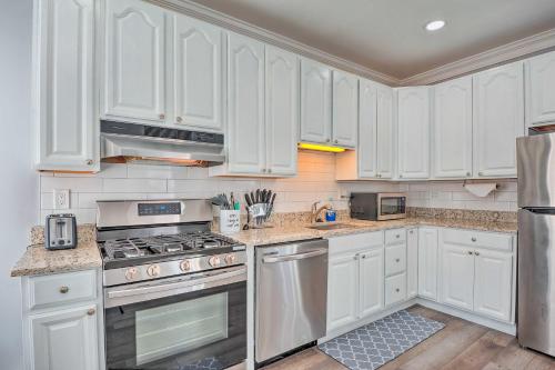 Baltimore Abode, Walk to Cross Street Market! in เฟดเดอรัล ฮิลล์