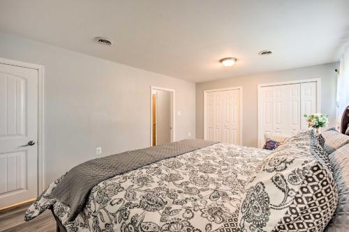 Updated Home with Pool Table about 4 Mi to Hershey! Updated Home with Pool Table about 4 Mi to Hershey!