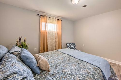 Updated Home with Pool Table about 4 Mi to Hershey! Updated Home with Pool Table about 4 Mi to Hershey!