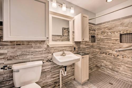 Updated Home with Pool Table about 4 Mi to Hershey! Updated Home with Pool Table about 4 Mi to Hershey!