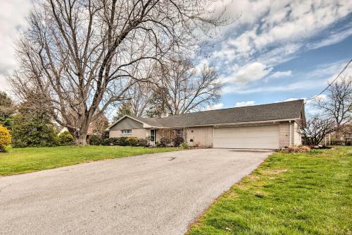 Updated Home with Pool Table about 4 Mi to Hershey! Updated Home with Pool Table about 4 Mi to Hershey!