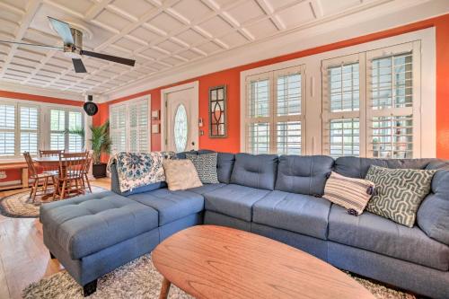 Cozy Wooded Retreat 2 Mi to Dtwn Brevard! in Brevard, USA