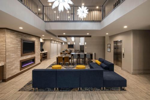 Előcsarnok, Baymont by Wyndham White Plains - Elmsford in Elmsford (New York)