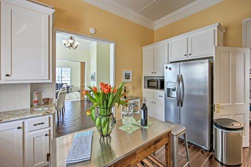 Renovated 'Carnegie Cottage' - Walk to Dtwn! in Winnsboro (TX)