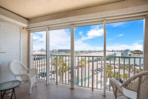 Beach View - Balcony - 3b 2b - Beach Place #405 thumb 2