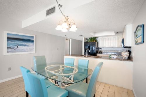 405 Beach Place Condos in St Pete Beach, USA