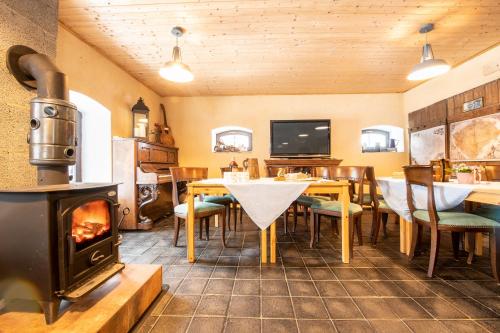 餐廳, Apartmany Tollendorf Luzicke hory in 哲汀泊德勒瓦