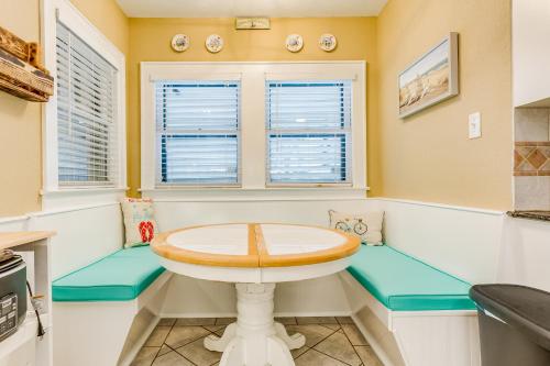 Nautical Niche- Upstairs in Galveston, USA