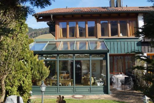 Konstanzer Bergblick mit Wintergarten - Apartment - Oberstaufen