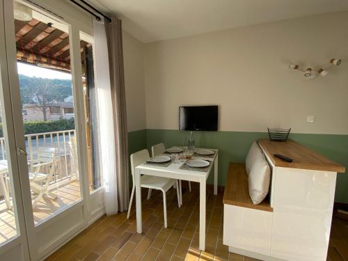 Studio La Pinède Plage à 150m Clim Place de Parking Privée