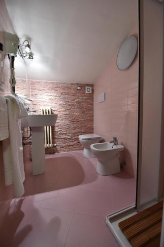 AMBRA HOTEL - The only central lakeside hotel in Iseo