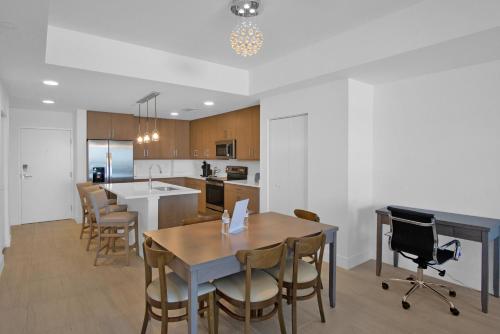 3 bedrooms, 4 beds
