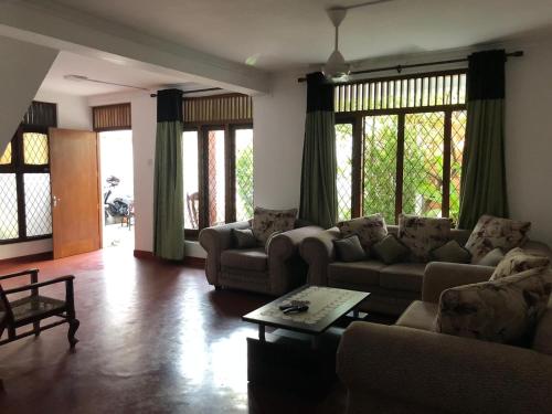 Guestroom, Central residence Rajagiriya-Entire House in Rajagiriya