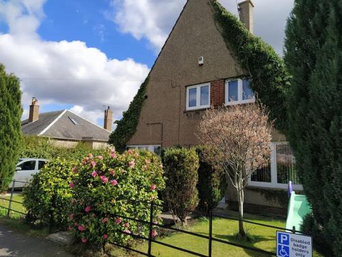 B&B Edinburgh - Self Catering Studio Flat - Bed and Breakfast Edinburgh