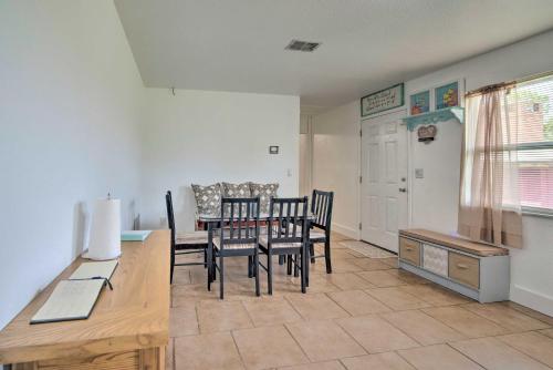 Sunny Homosassa Escape with Shared Lanai and Yard - image 9
