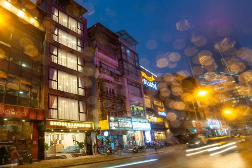 BRIDGE LAKESIDE HOTEL – Hanoi, NY