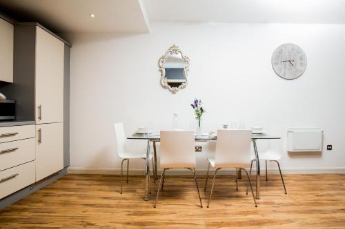 Apartment image 9