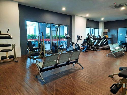 Sari Homestay Vista Bangi | Pool | Wi-fi | Netflix - image 9