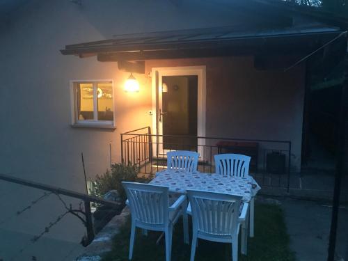Balkons/terase, Casa immersa nel vigneto in Roveredo
