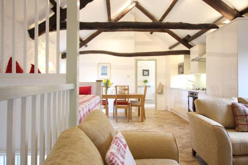 Lambs Barn at Trevadlock Manor - main image