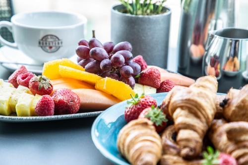 The Gibson Hotel - image 14