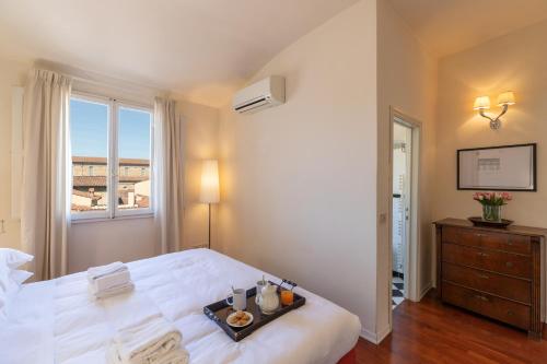 Damasco penthouse with terrace near the Duomo