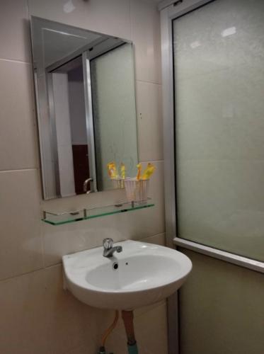 Golden Moon Guesthouse photo