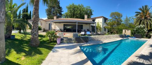 FRGK "Villa les Palmiers"