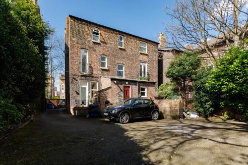 Exterior view, FLATZY - Stylish Abode on Doorstep of Sefton Park *10 minutes to Centre* near Oomoo
