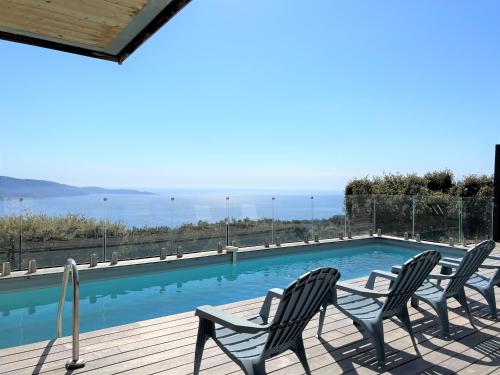 Villa vue imprenable avec piscine chauffée gîte à louer Sollacaro