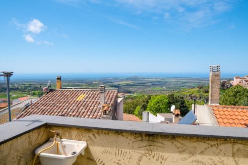 Luvi House - Tipica casa con terrazza panoramica gîte à louer Nuraghe Uracheris