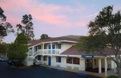 Motel 6-San Luis Obispo, Ca - South - Photo 4 of 52