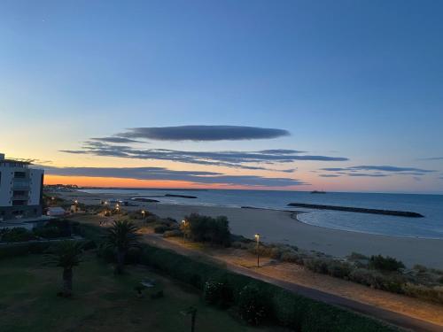 Exterior view, Appartement spacieux au Cap d'Agde 120 m² avec piscine partagee near Les Vagues