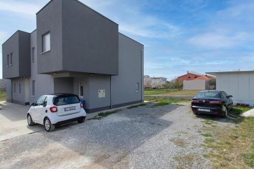 One Bedroom Apartment image 1