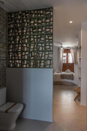 Double Room with Private Bathroom image 9