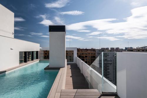 Svømmebasseng, Apartamentos Core Suites Valencia near Hemisfèric