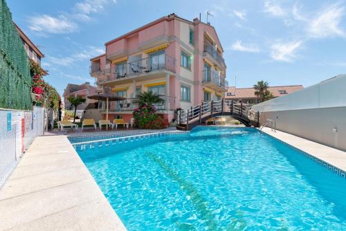  Apartamentos El Velero - Playa Montalvo Sanxenxo, Unterkunft in Montalvo