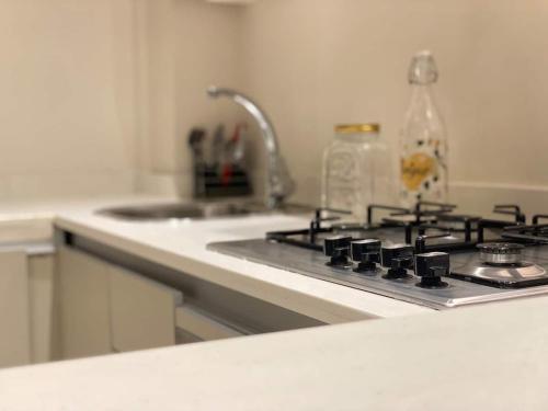 Pearl 31 - classy, brand new w/ balcony, Casablanca (foto 4)