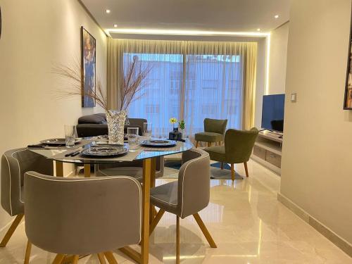 Pearl 31 - classy, brand new w/ balcony, Casablanca (foto 10)