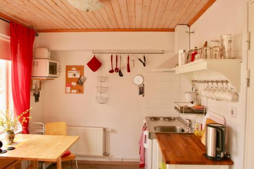 2 bedrooms, 2 beds