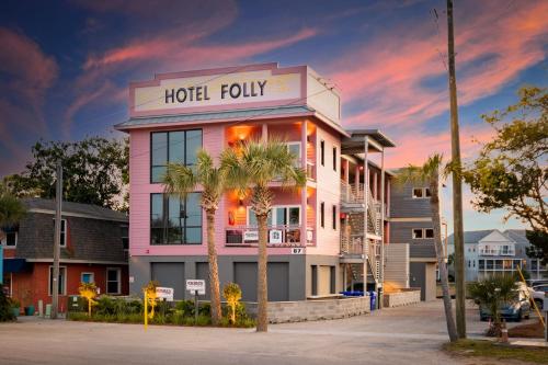 . Hotel Folly with Marsh and Sunset Views