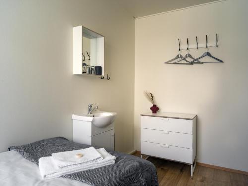 Small Double Room with Shared Bathroom