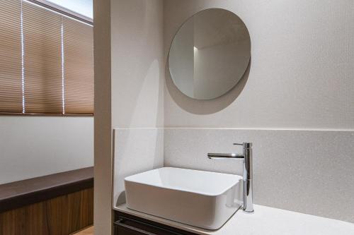 화장실, 브라운도트 호텔 을왕리점 (브라운도트호텔 을왕리점) near 왕산 해수욕장