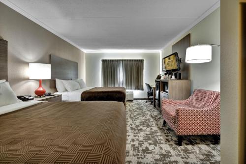 Quality Hotel & Suites At The Falls - image 8