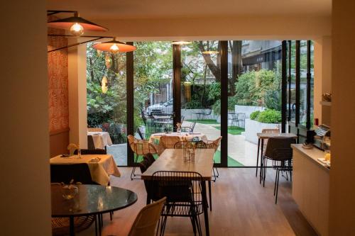 Hotel Molière - image 11