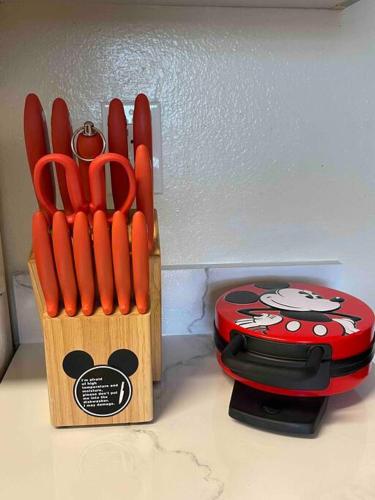 *Disney-15min away* Magical Mickey themed condo in Kissimmee, USA