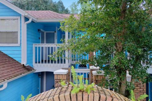 *Disney-15min away* Magical Mickey themed condo in Kissimmee, USA
